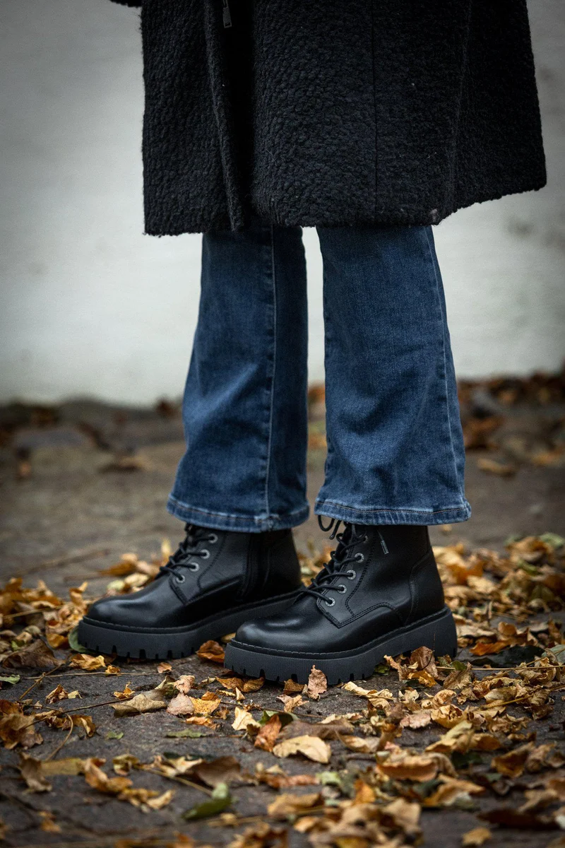 Pandora Chunky Laced boots — Black