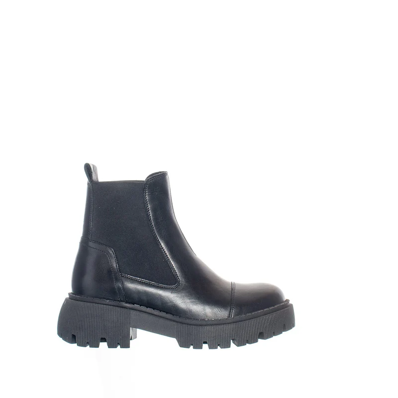 Pandora Chunky Chelsea boots — Black