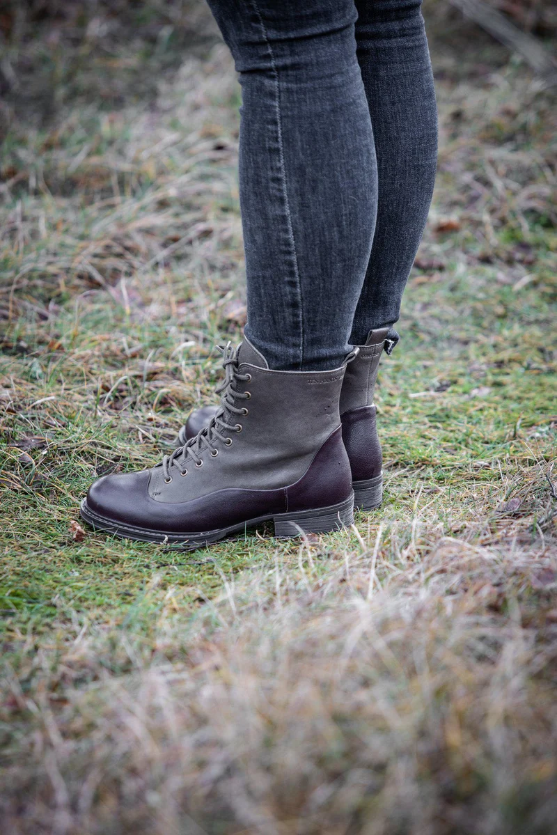 Pandora Laced boots — Green