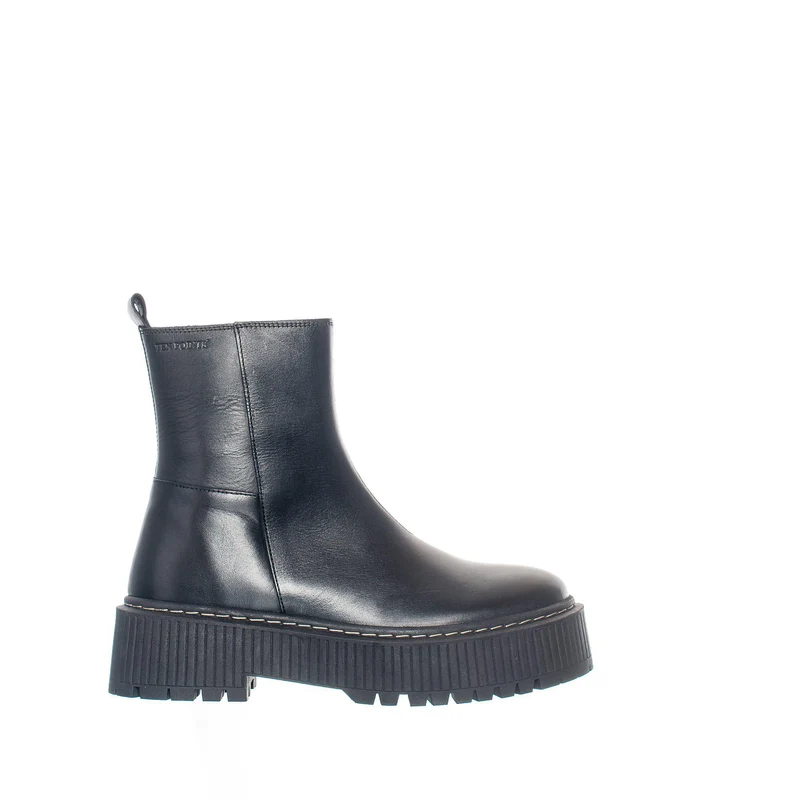 Alina Ankle boots — Black
