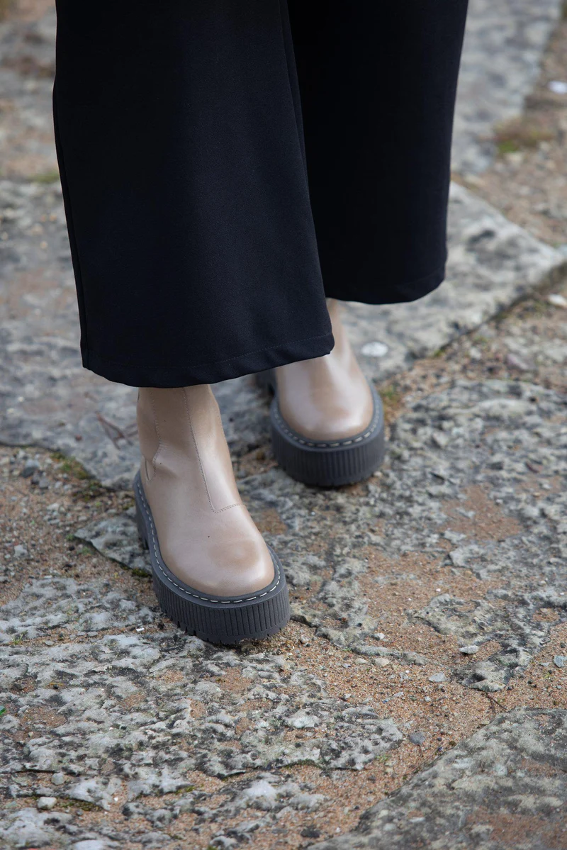 Alina Chelsea boots — Taupe