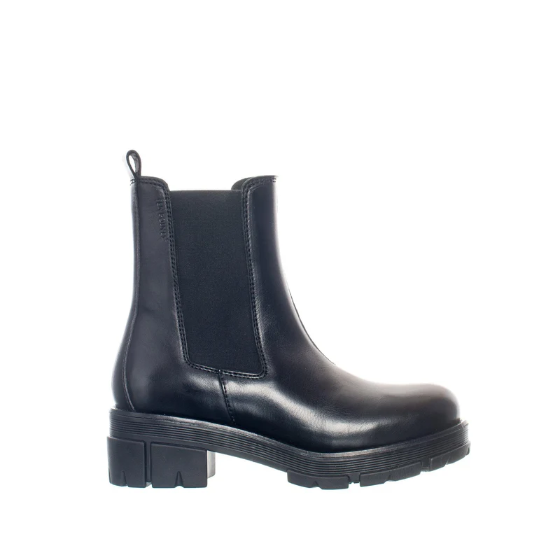 Cecilia Chelsea boots — Black