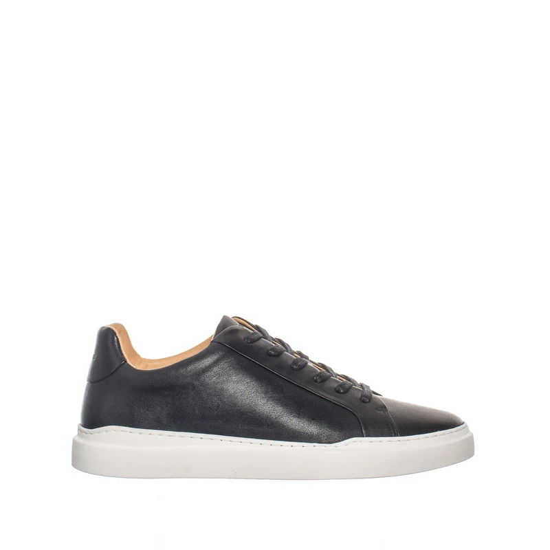 Tristan Outlet — Black