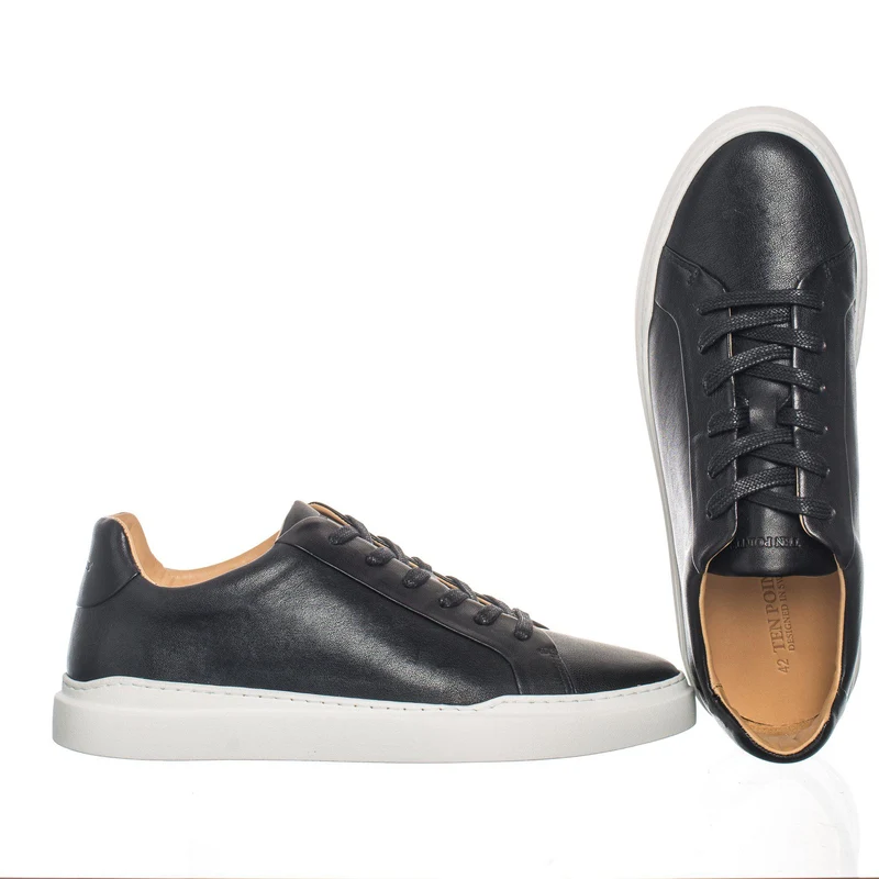 Tristan Outlet — Black