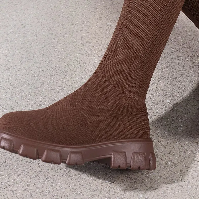 Eloria Damen Kniehohe Boots mit elastischem Schaft und Plateau