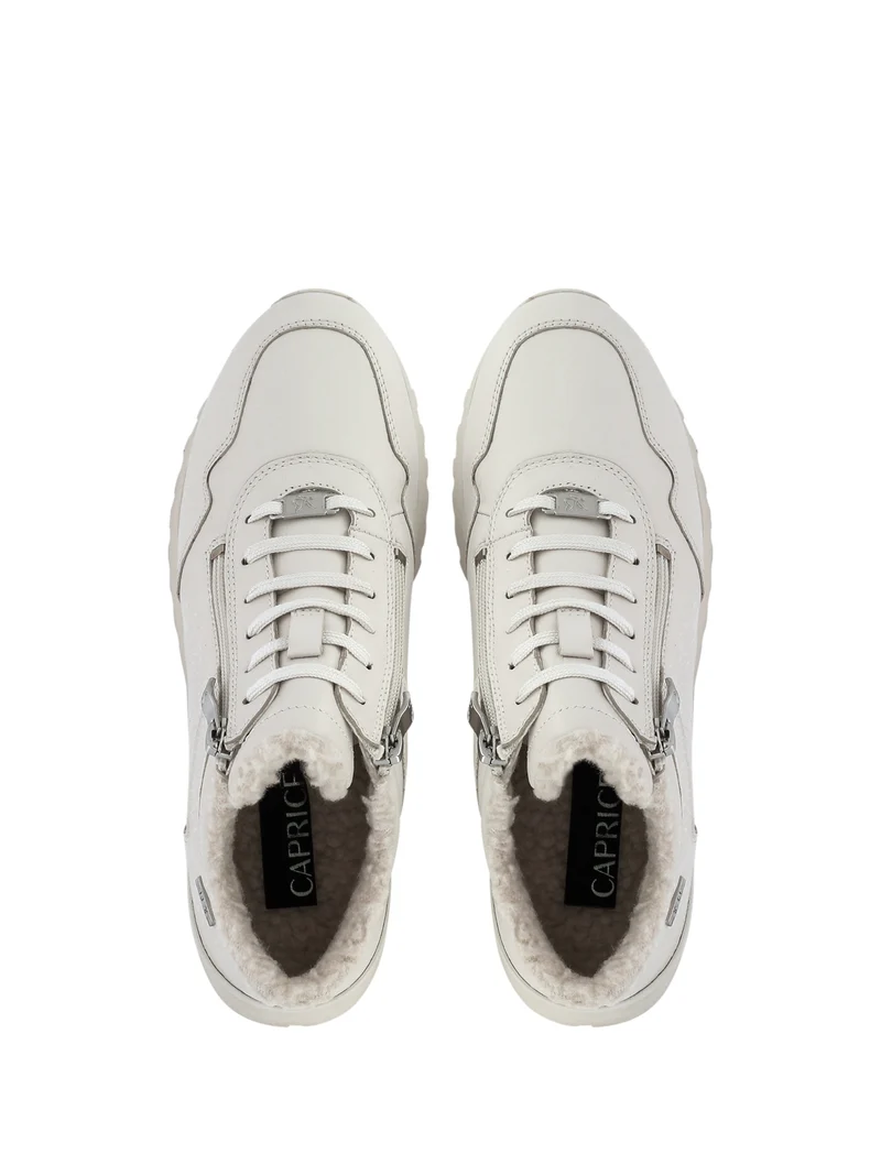 KAIA OFF WHITE