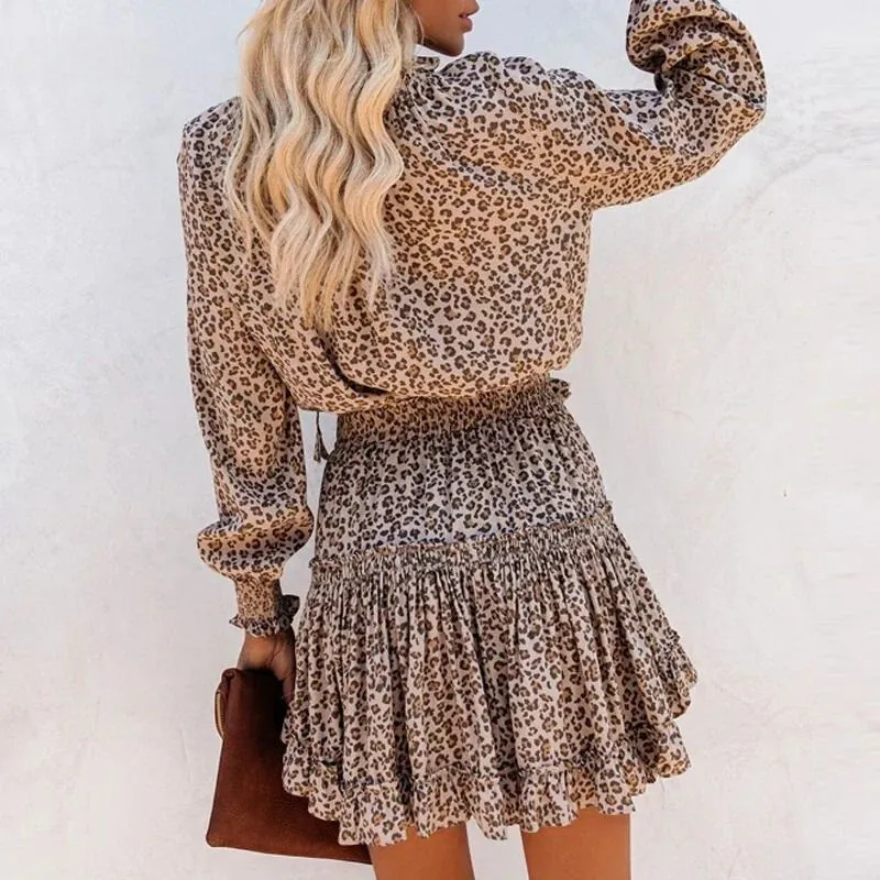 Zafrina Damen Kleid mit Leopardenmuster und Volantärmeln