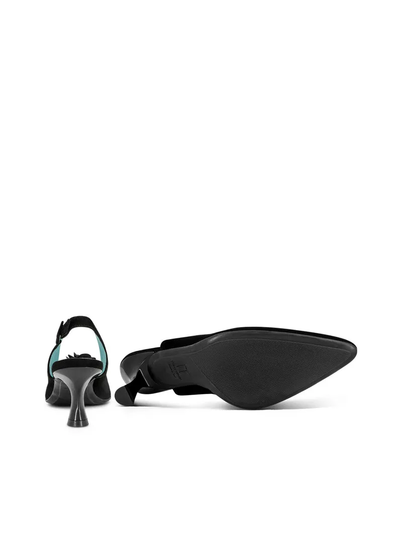 TONNIA BLACK