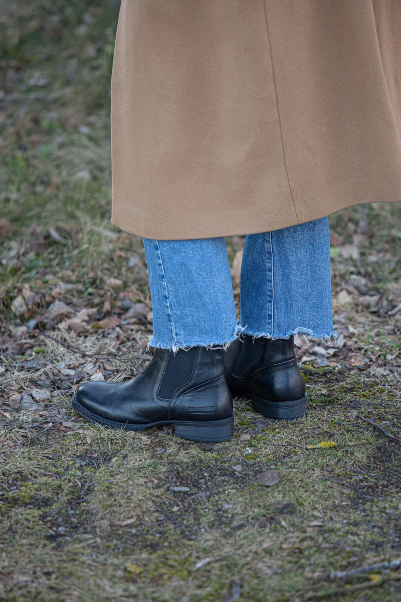 Pandora Chelsea boots — Black