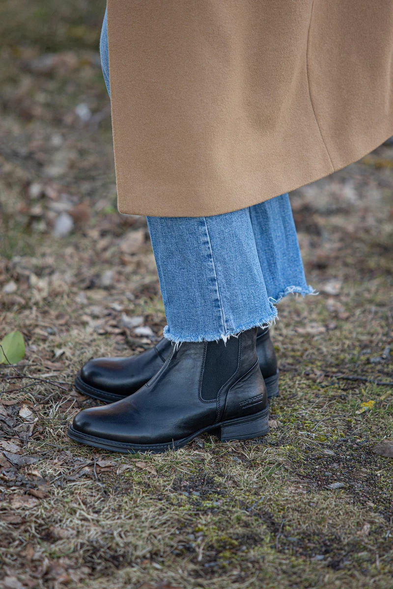 Pandora Chelsea boots — Black