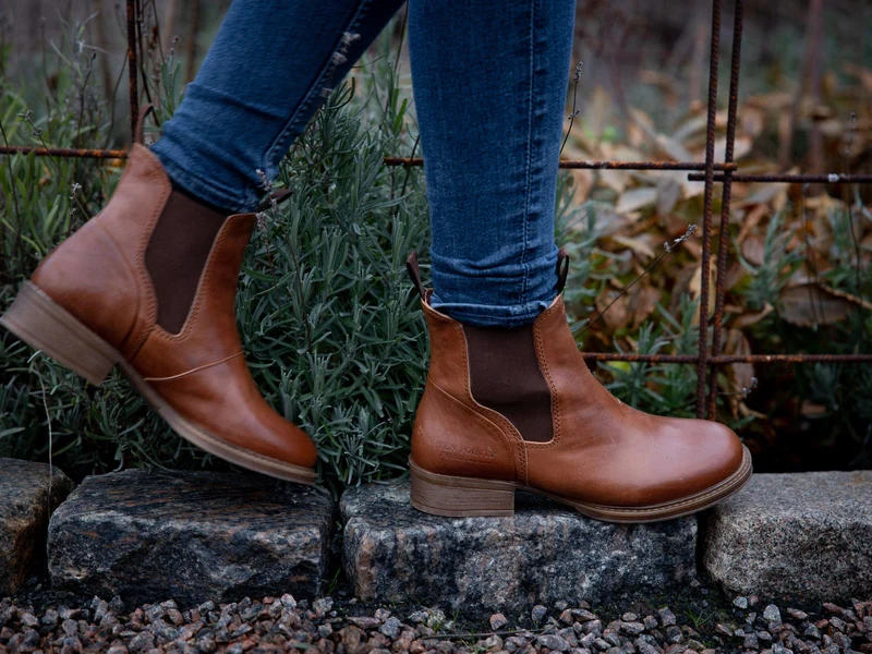 Pandora Chelsea boots — Cognac