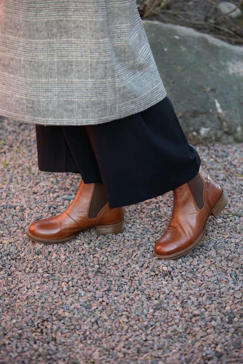 Pandora Chelsea boots — Cognac