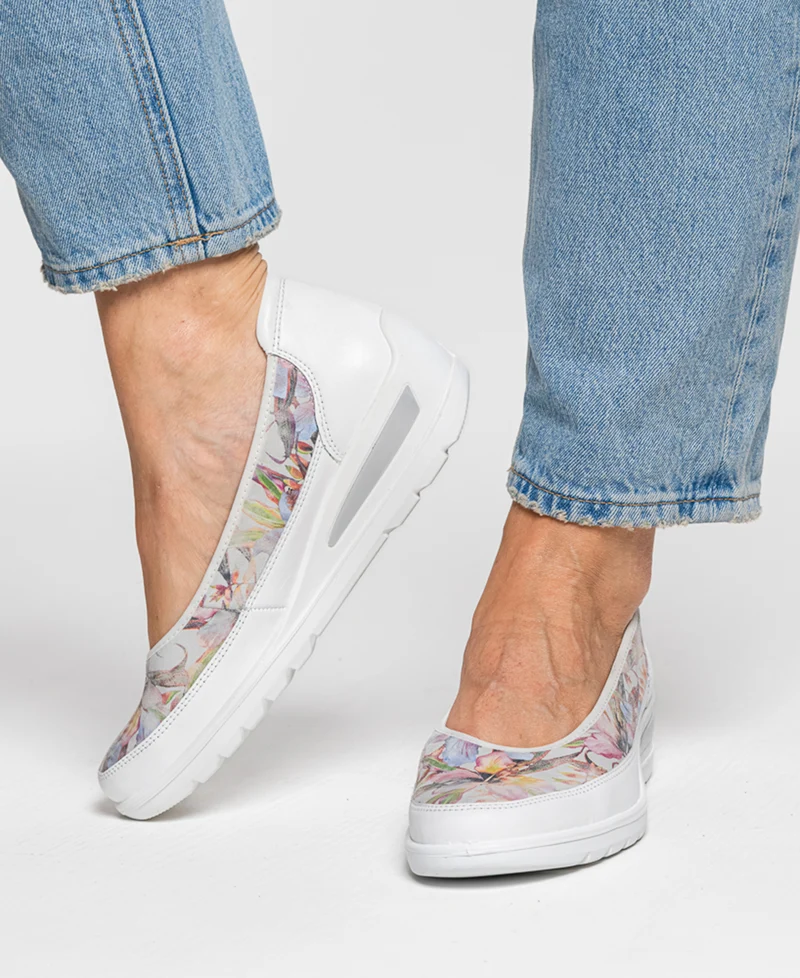ABABA WHITE~FLORAL