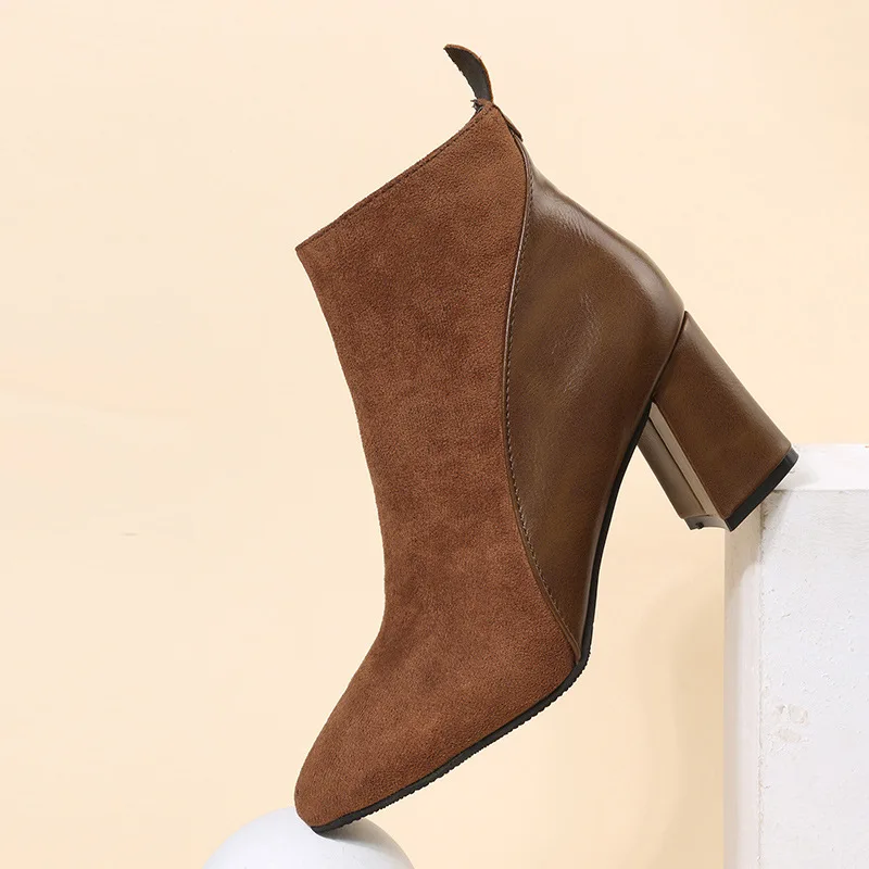 Sophia Damen Stiefelette mit spitzer Form und Blockabsatz
