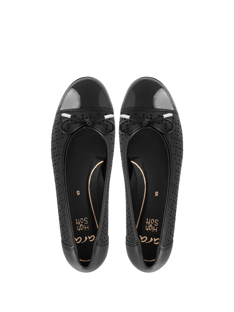 AMARA BLACK