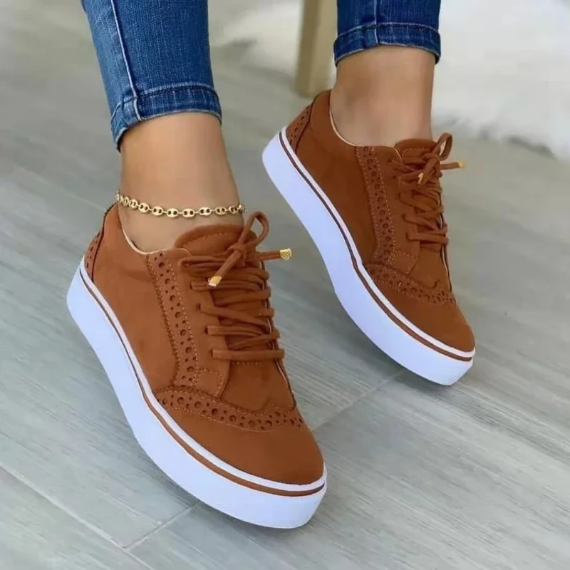 Alveria Damen Sneaker mit Schnürung
