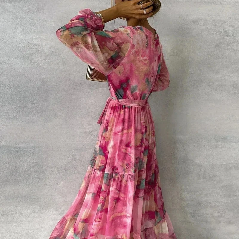 Aquarelia Maxikleid mit Farbverlauf und V-Ausschnitt – langärmeliges Kleid mit fließender Passform