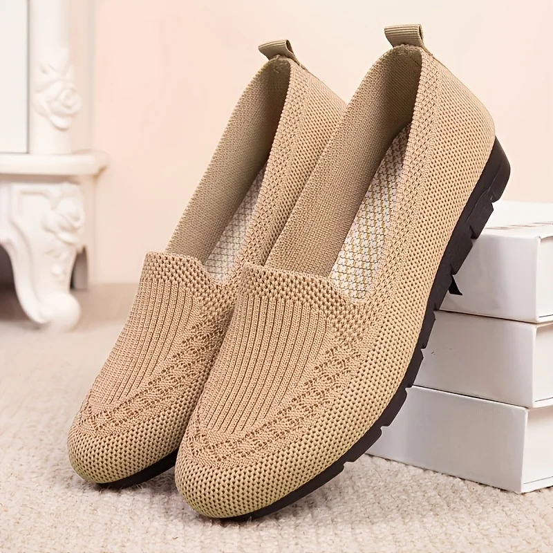 Velmira Damen Slip-On Loafer mit rutschfester Gummisohle