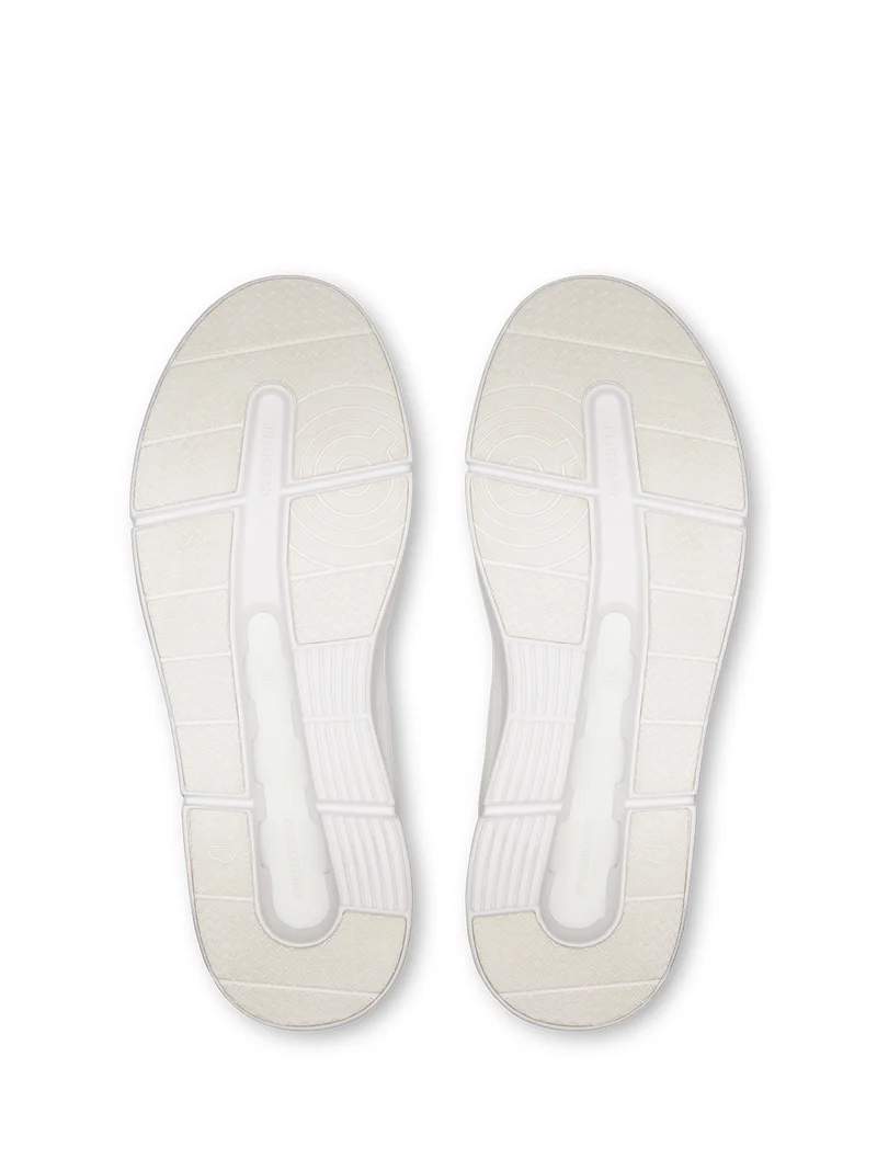 THE ROGER CENTRE COURT ALL WHITE