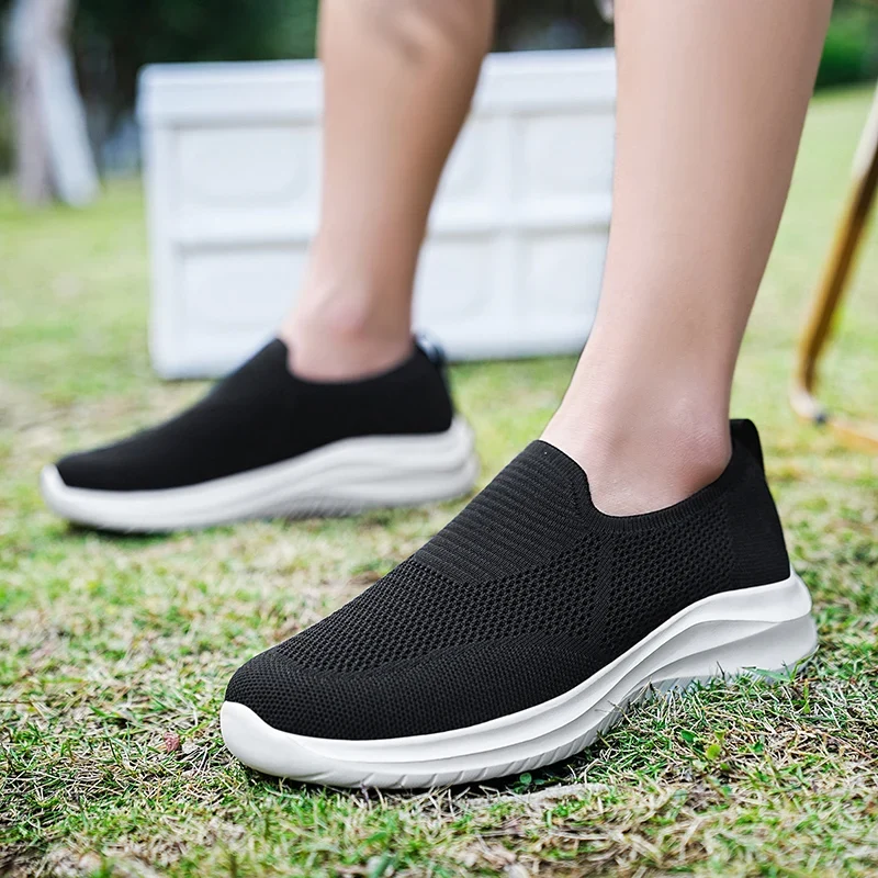 Meravon Herren Slip-On Sneaker mit atmungsaktivem Obermaterial