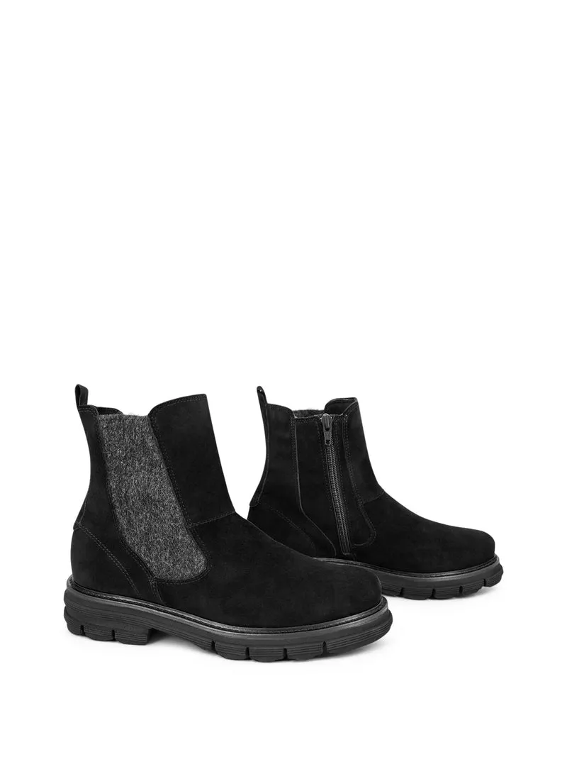COMON BLACK