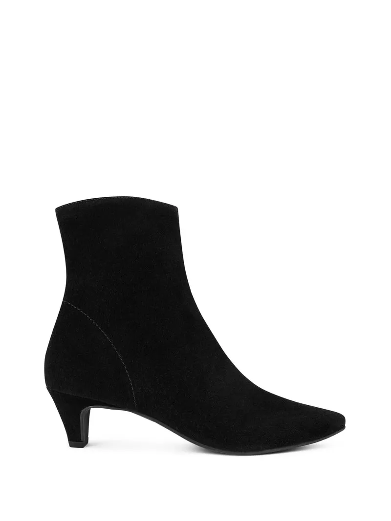 PUSANA BLACK