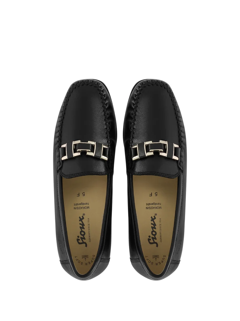 CAMBRIA BLACK