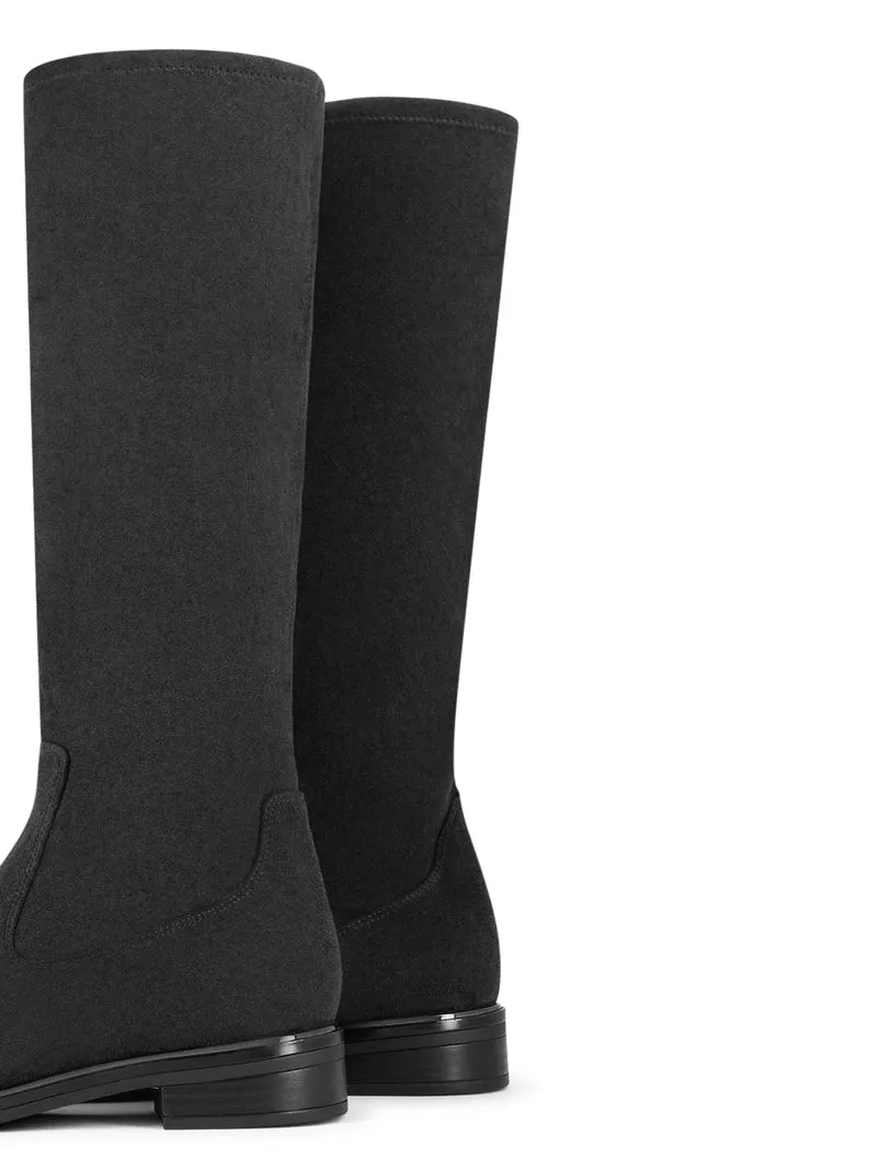 CANIA BLACK