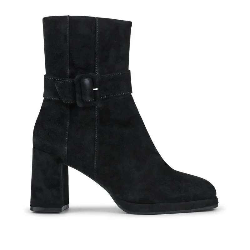 Lauralie Block-Heeled Leather Boots - LAURALIE / 328 023