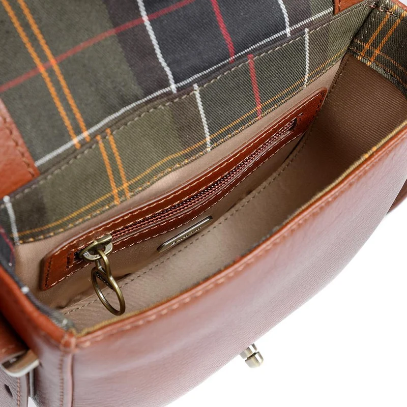 Barbour Elm Leather Crossbody Bag - BARBR42043 / 328 034 - Brown