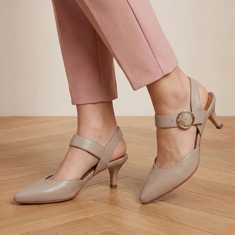 Yohanna Leather Court Shoes - YOHANNA / 325 144 - Beige