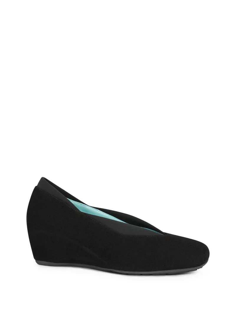 TAOS BLACK