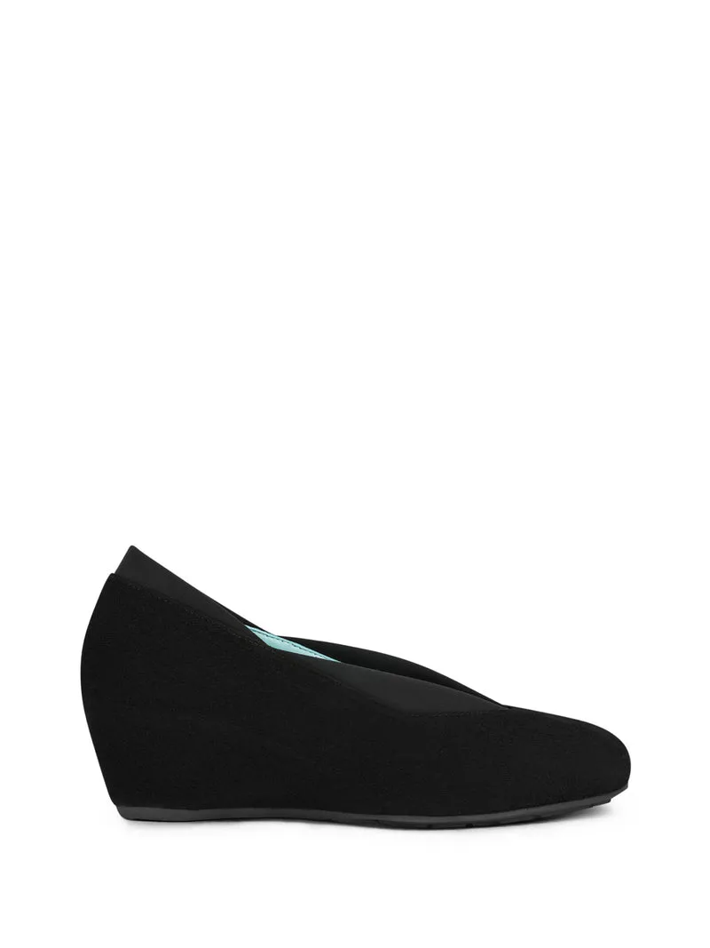 TAOS BLACK