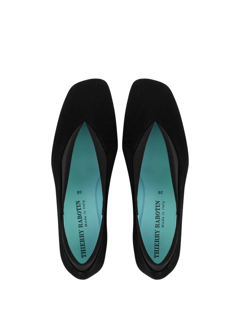 TAOS BLACK