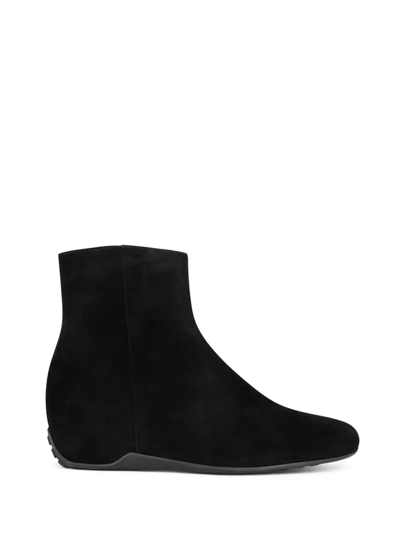 HARGAN BLACK
