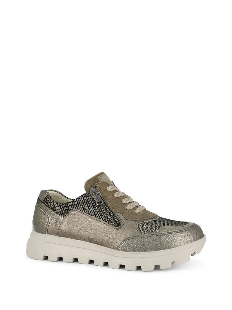 WISBY TAUPE METALLIC