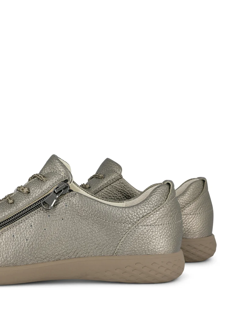 WADE METALLIC