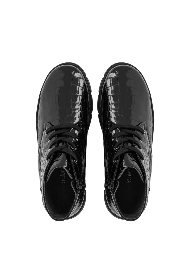 WOLLER BLACK