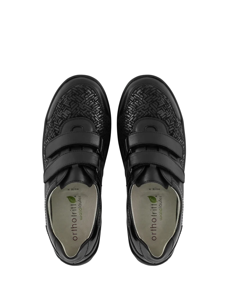 WHIP BLACK