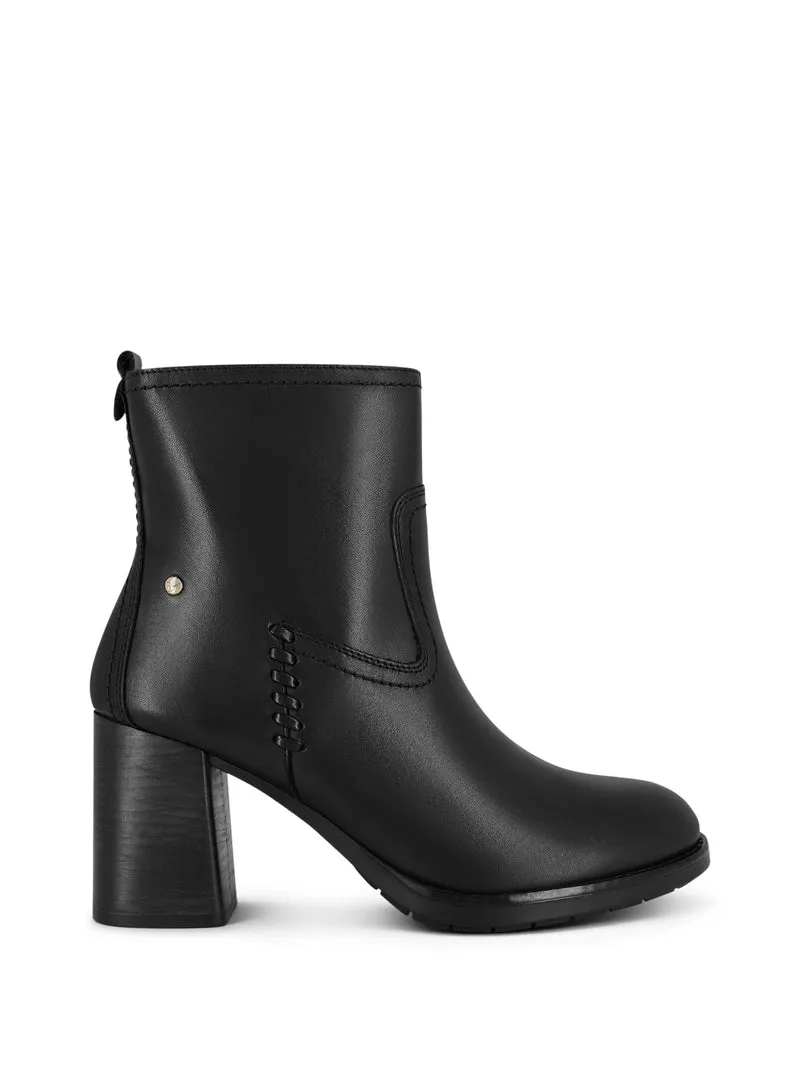 W9U-8945 BLACK