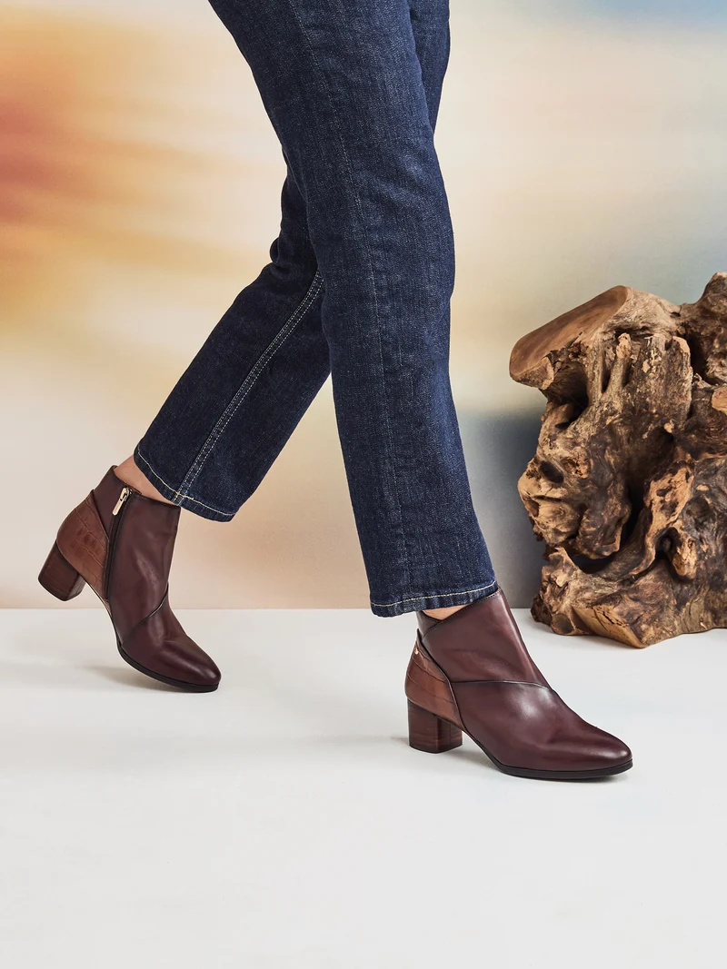 W1Z-8575 DK BROWN