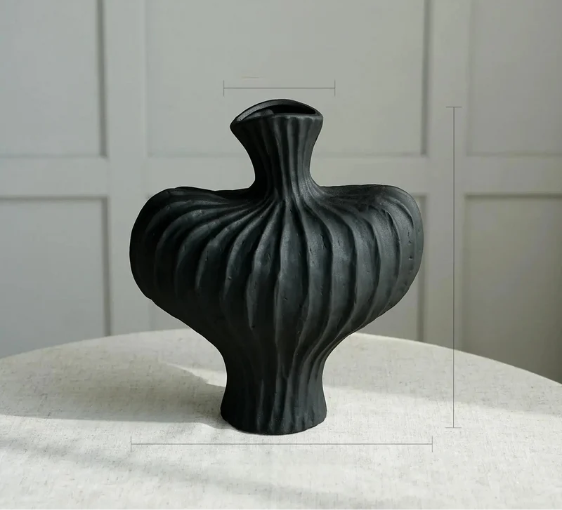 Vesora Tischvase aus Kunststoff – Moderne Dekovase für Innenräume