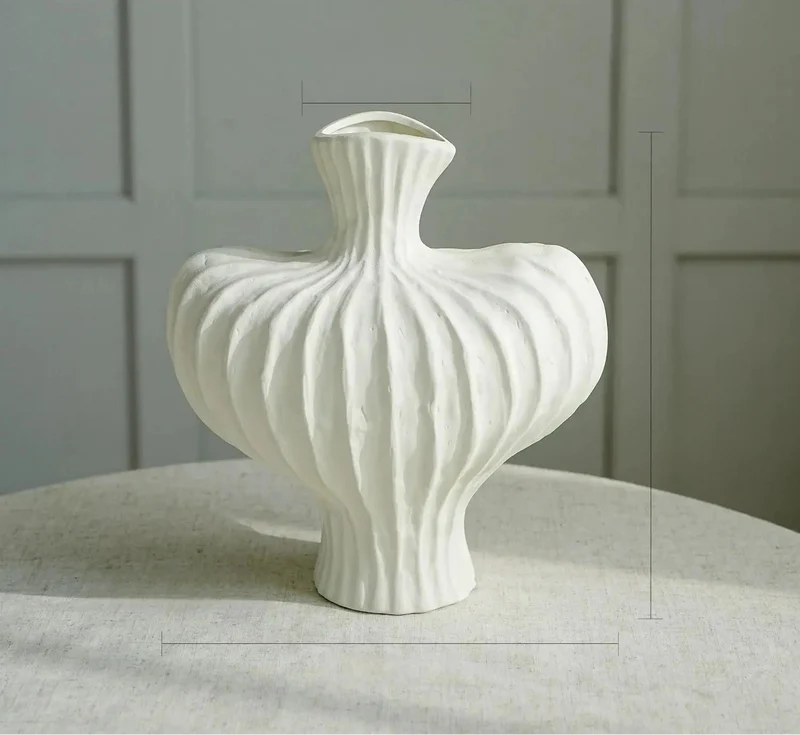 Vesora Tischvase aus Kunststoff – Moderne Dekovase für Innenräume