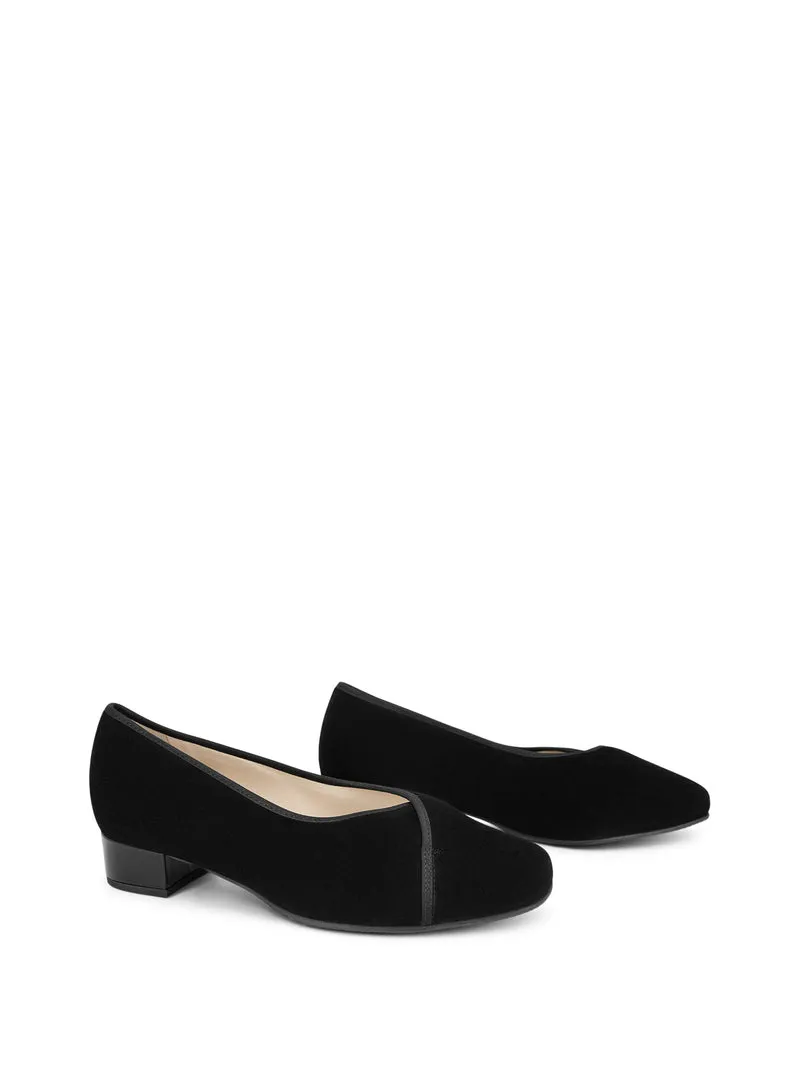HECKLE BLACK SUEDE