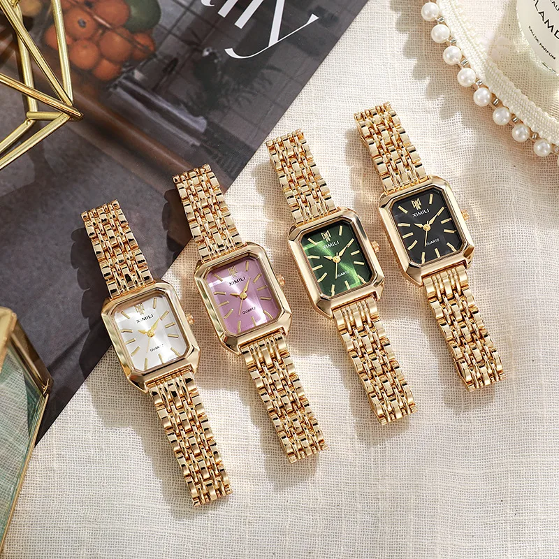 Rechteckige Damenarmbanduhr mit Metallarmband und Quarzwerk