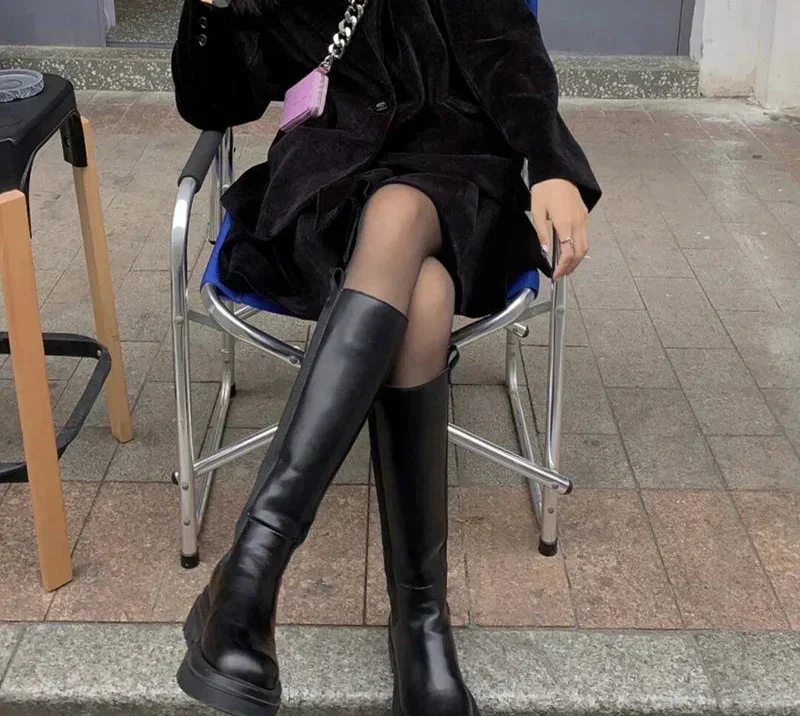 Lunaro kniehohe Stiefel für Damen – Plattformsohle und wintertaugliches Design
