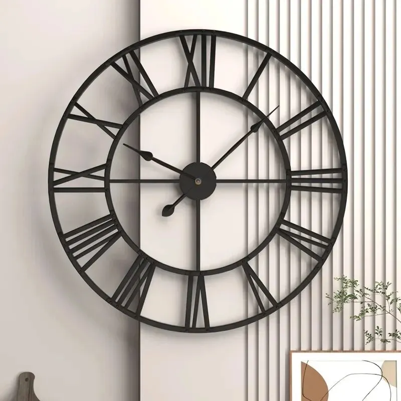 Rundaro Metall-Wanduhr – Runde Quarzuhr mit römischen Ziffern (40 cm)