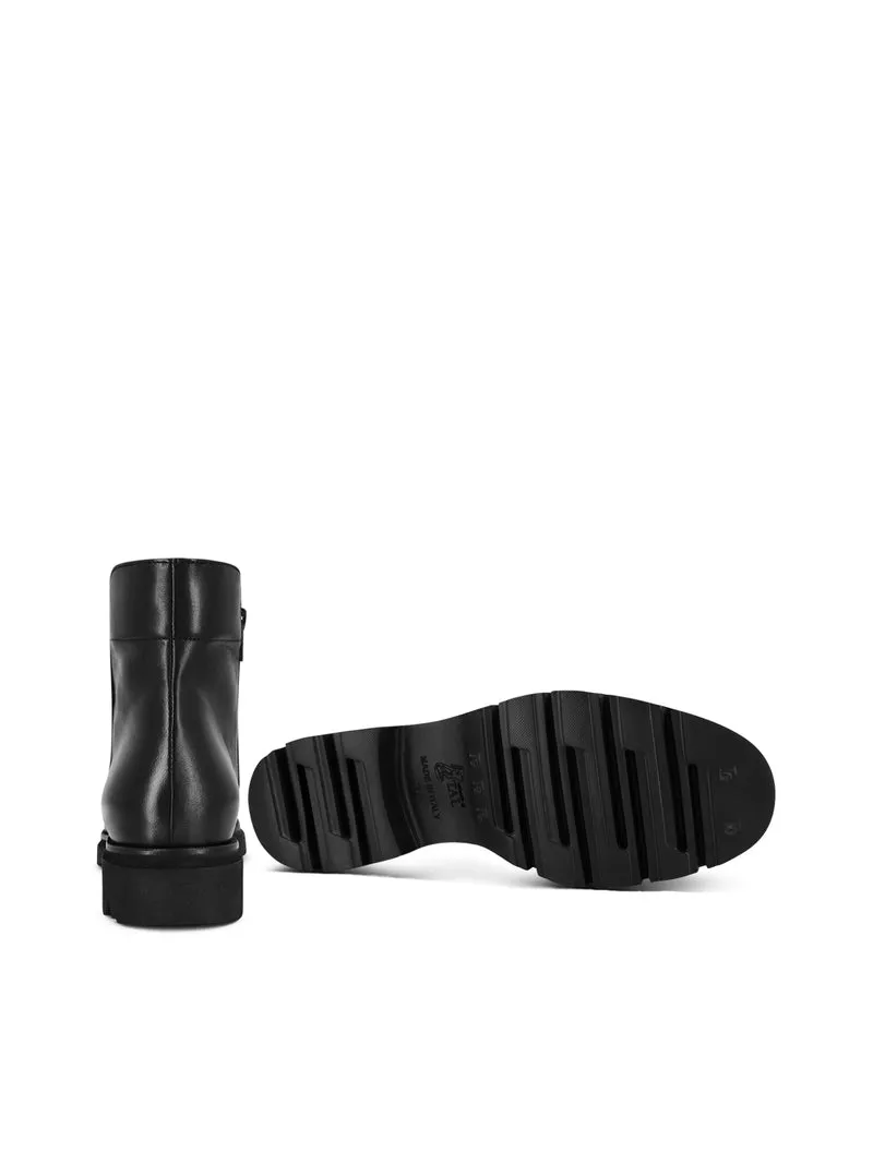 LEYLAND BLACK