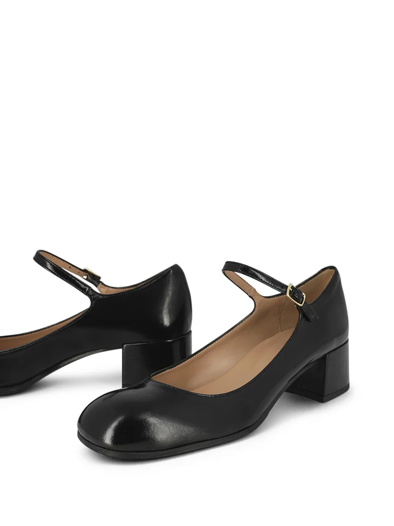 SORRELL BLACK