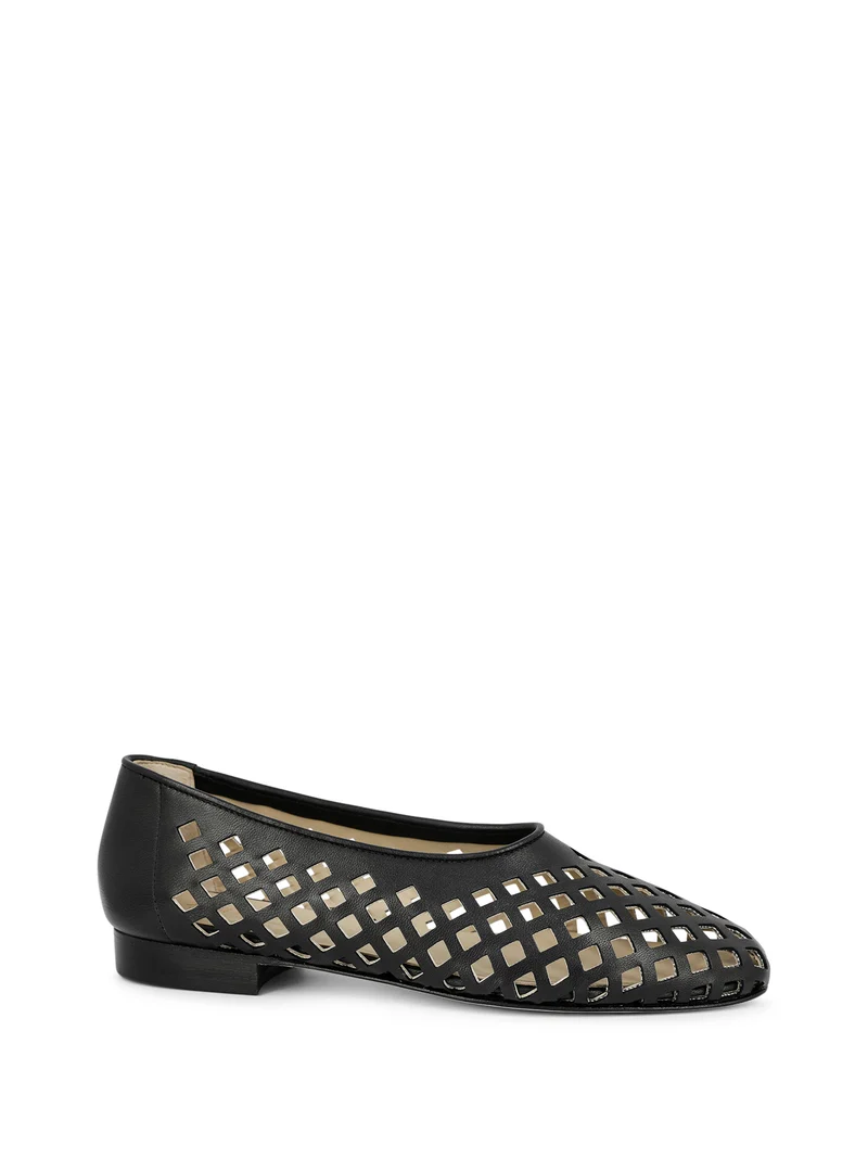 LARVE BLACK
